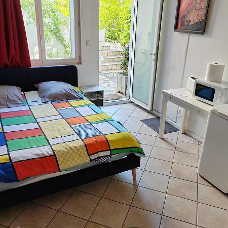 Chambre meublée indépendante, avec piscine, pour 2 personnes Toulouse Exterior foto