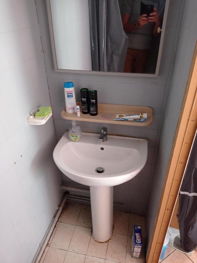 Chambre meublée indépendante, avec piscine, pour 2 personnes Toulouse Exterior foto