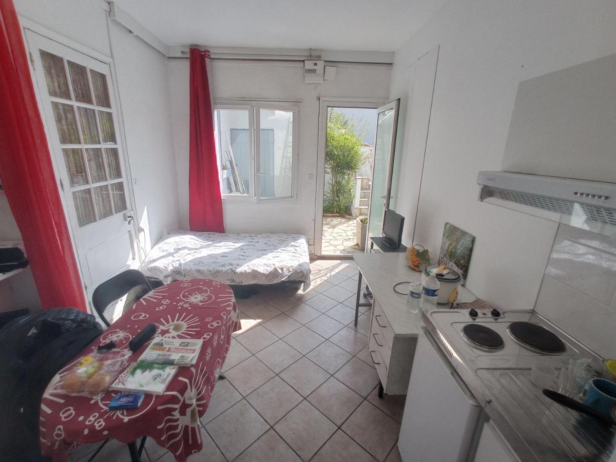 Chambre meublée indépendante, avec piscine, pour 2 personnes Toulouse Exterior foto