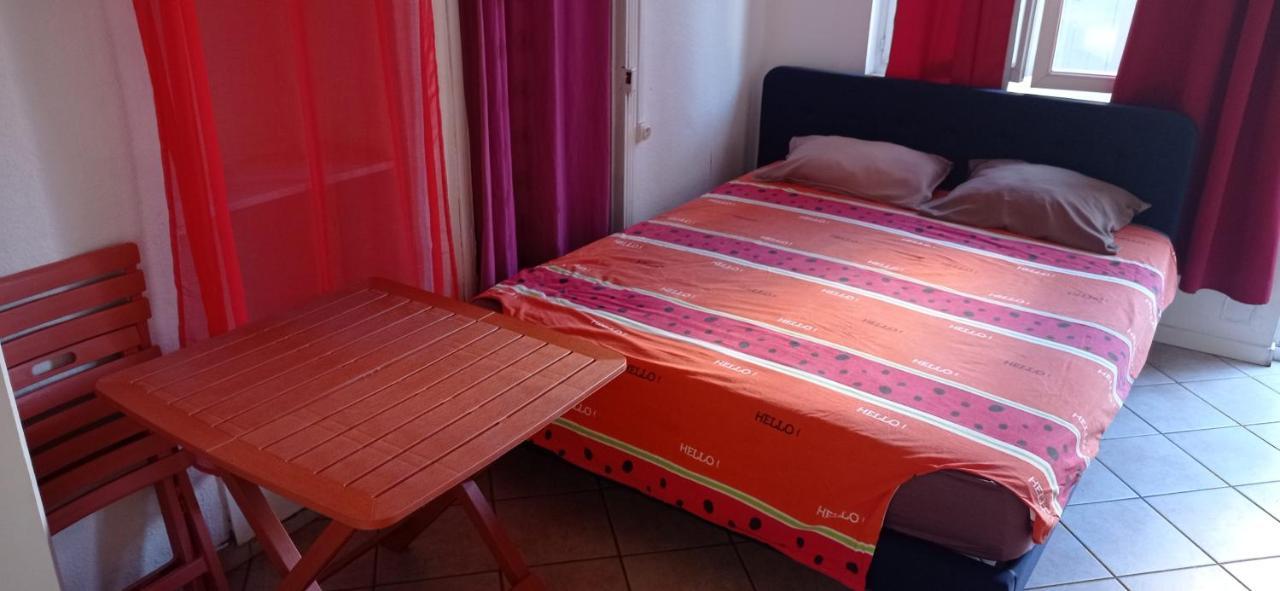 Chambre meublée indépendante, avec piscine, pour 2 personnes Toulouse Exterior foto